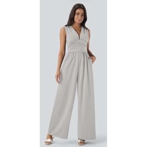 NWT Halara  SculptKnit V Neck Sleeveless Ruched Pocket Jumpsuit-Easy Peezy Sm